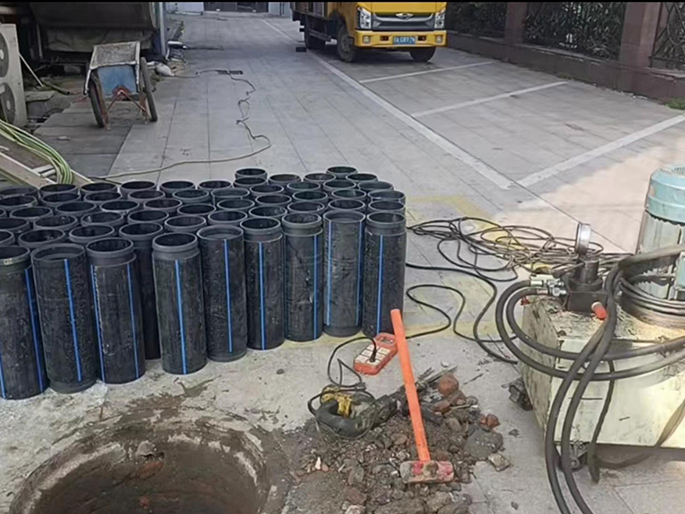 沽源PE置换管厂家 DN315置换管 非开挖管短管置换